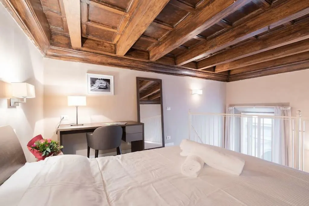 Scala Apartments Via Borgo Pinti-1